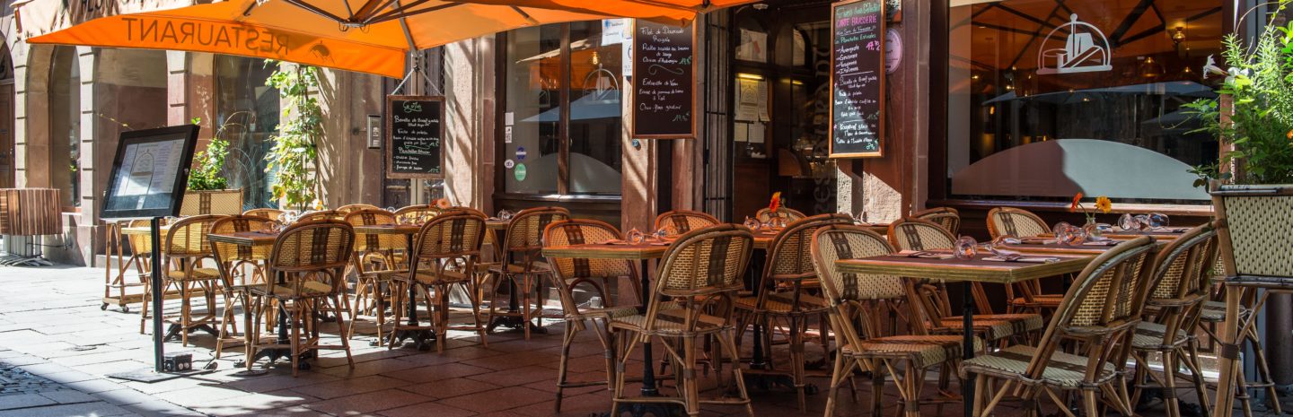 terrasse restaurant cloche à fromage